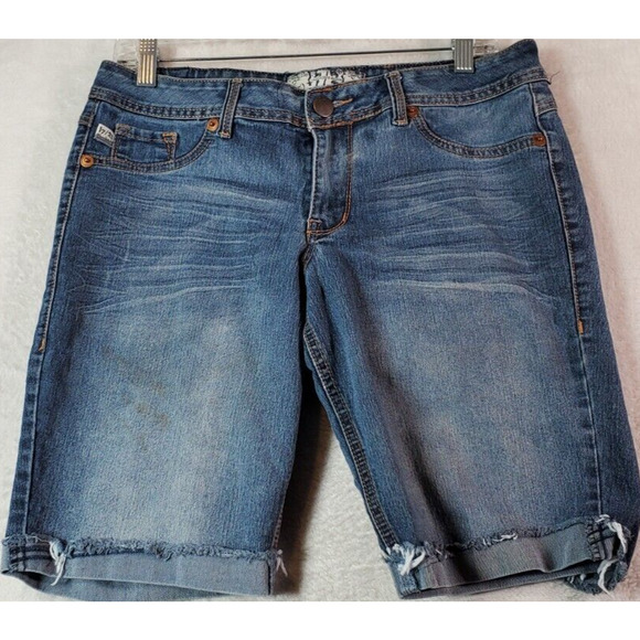 17/21 Exclusive Denim Shorts Womens Size 8 Blue Cotton Flat‎ Front Medium Wash - Picture 1 of 8